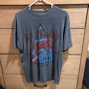 American Eagle Outfitters Def Leppard Tee